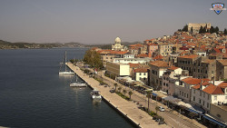 Nábřeží a město