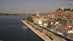 Nábřeží a město