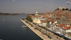 Nábřeží a město