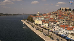 Nábřeží a město