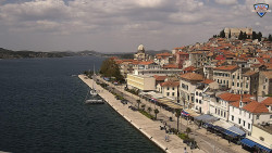 Nábřeží a město