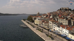 Nábřeží a město