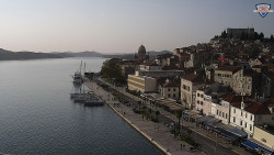 Nábřeží a město