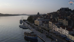 Nábřeží a město