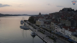 Nábřeží a město