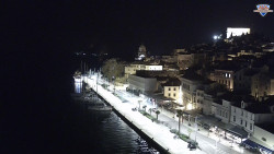 Nábřeží a město