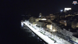 Nábřeží a město