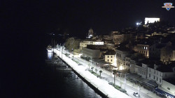 Nábřeží a město