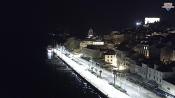 Nábřeží a město