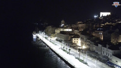 Nábřeží a město