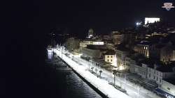 Nábřeží a město