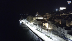 Nábřeží a město