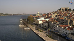 Nábřeží a město