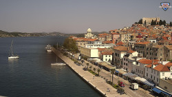 Nábřeží a město