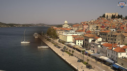 Nábřeží a město