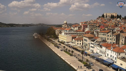 Nábřeží a město