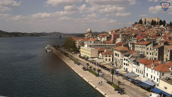 Nábřeží a město