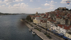 Nábřeží a město