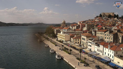 Nábřeží a město