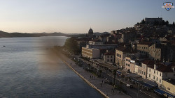 Nábřeží a město