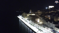 Nábřeží a město