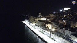 Nábřeží a město