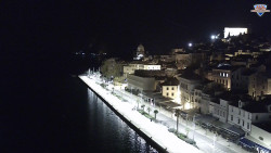 Nábřeží a město