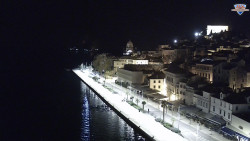 Nábřeží a město