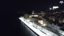 Nábřeží a město