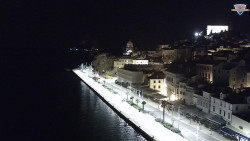 Nábřeží a město