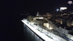 Nábřeží a město