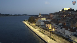 Nábřeží a město