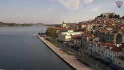 Nábřeží a město