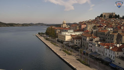 Nábřeží a město