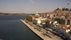 Nábřeží a město