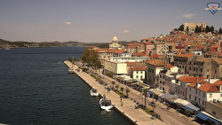 Nábřeží a město