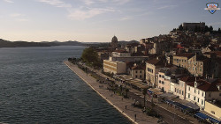 Nábřeží a město