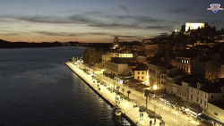 Nábřeží a město