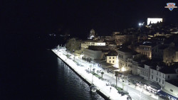 Nábřeží a město