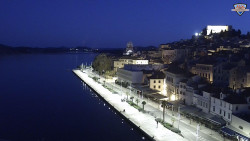 Nábřeží a město