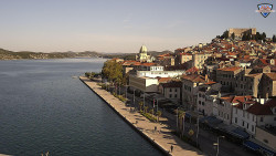 Nábřeží a město