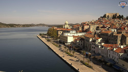 Nábřeží a město