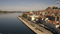 Nábřeží a město