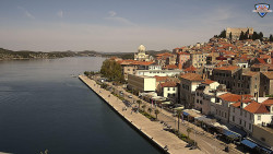 Nábřeží a město