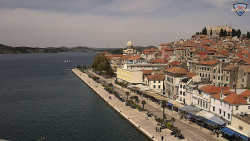 Nábřeží a město