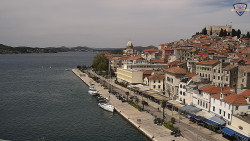 Nábřeží a město