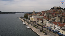 Nábřeží a město