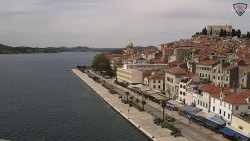 Nábřeží a město