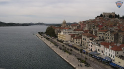 Nábřeží a město