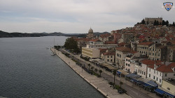 Nábřeží a město